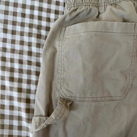 Old navy workwear chino pants — beige/cream — SMALL - Picture 2 of 2